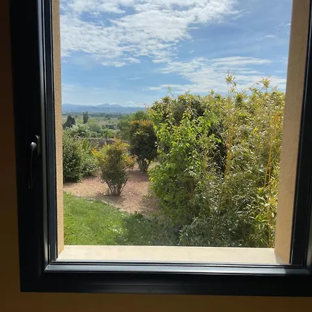 Dans Le Jardin Et Sa Sdb Independante Homestay Colonzelle